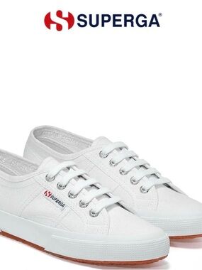 Superga 2750 Cotu Classic White Canvas Sneakers with volcanized rubber sole W38